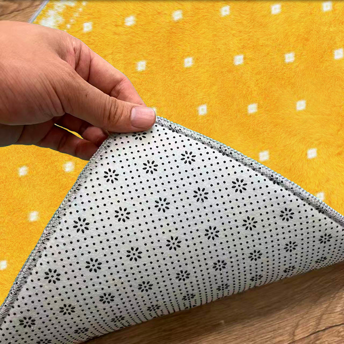 Tapis de salle de bain à losanges et bordure