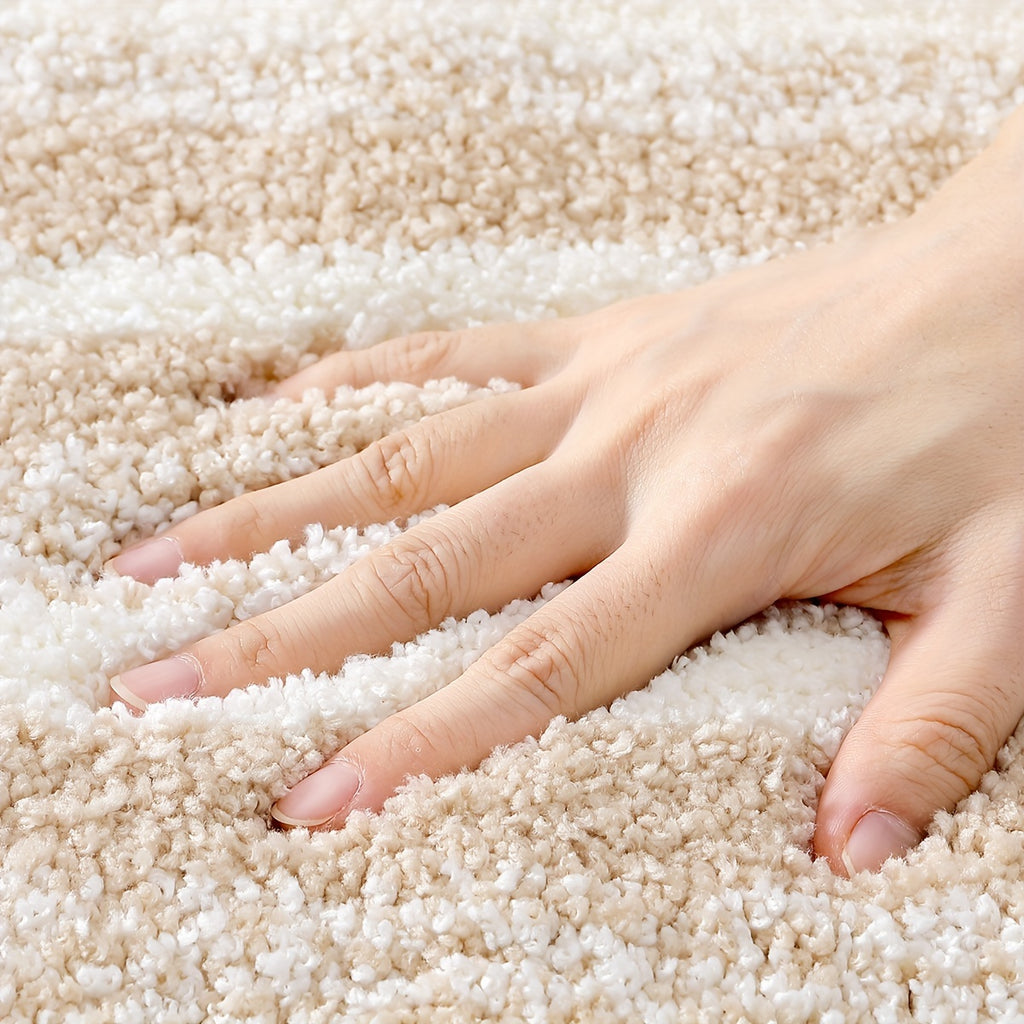 Tapis de salle de bain moelleux, tracé géométrique