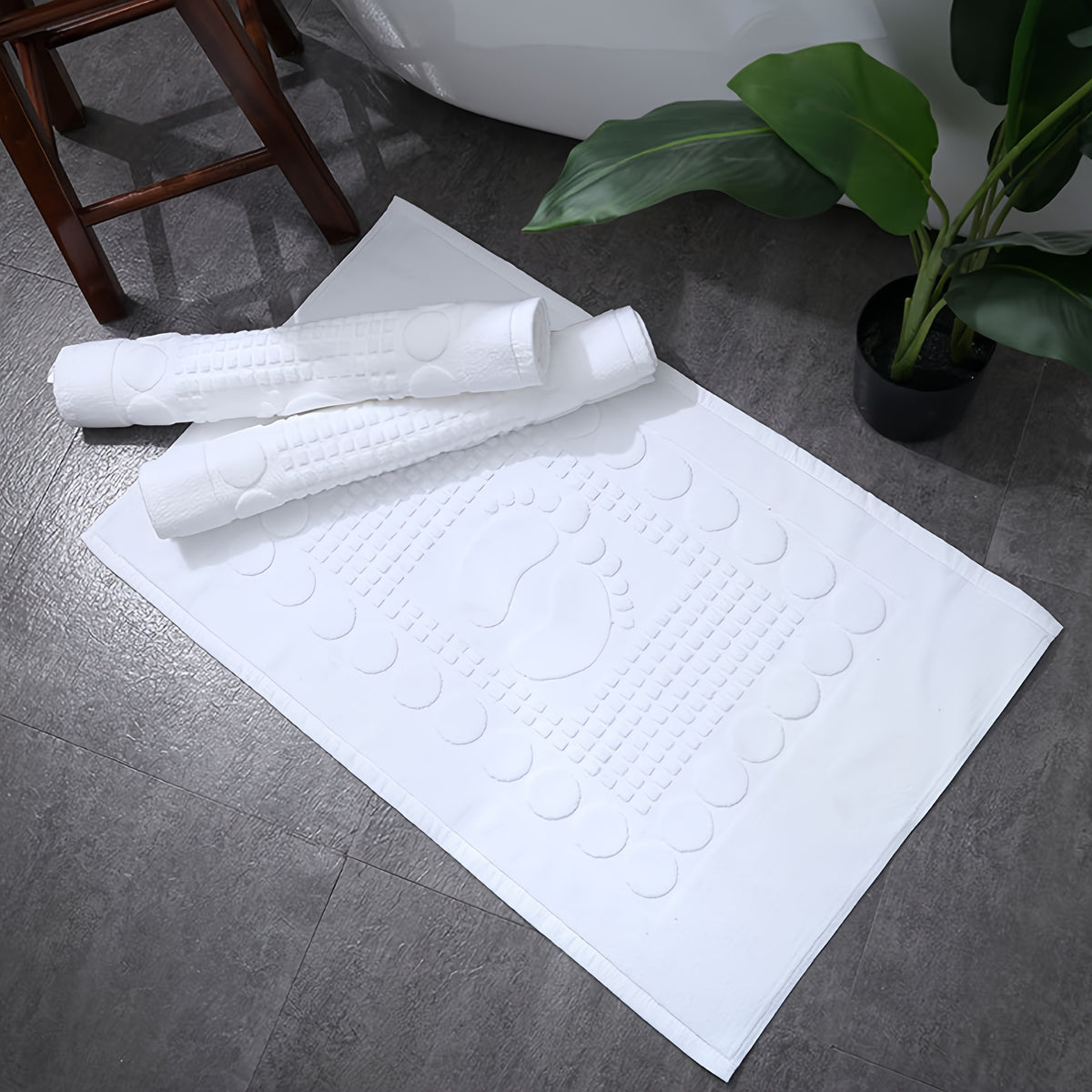 Tapis de salle de bain en coton, relief petits pieds