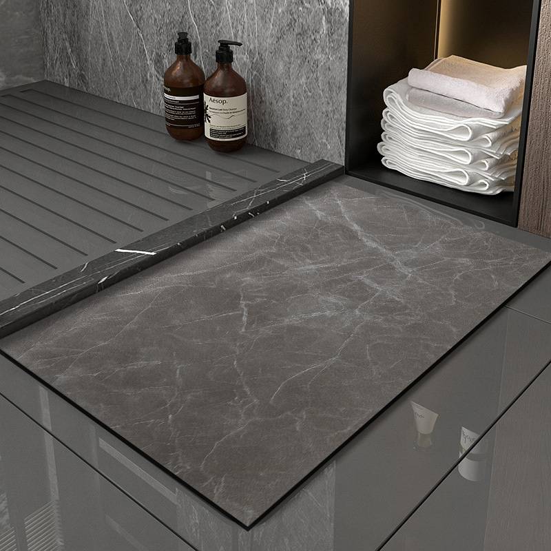Tapis de salle de bain effet marbre