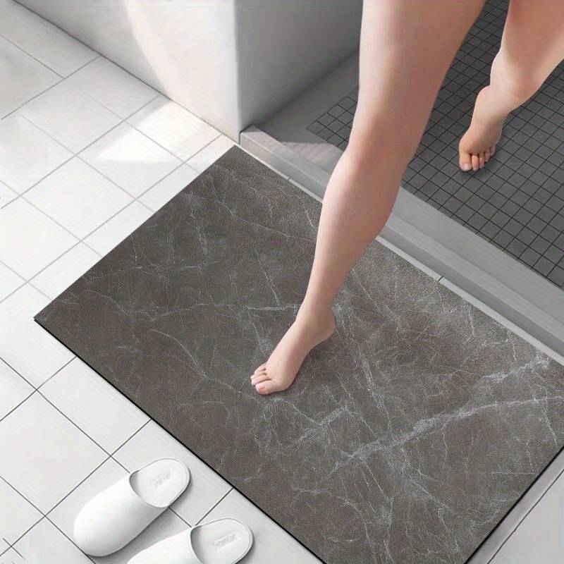 Tapis de salle de bain effet marbre