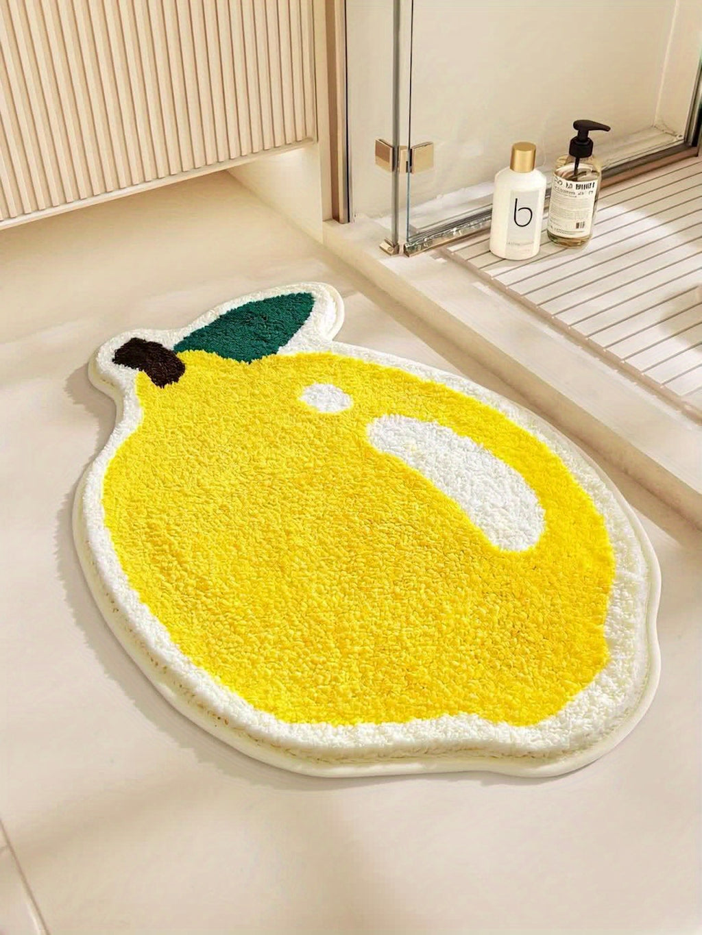 Tapis de salle de bain moelleux découpé en forme de fruit