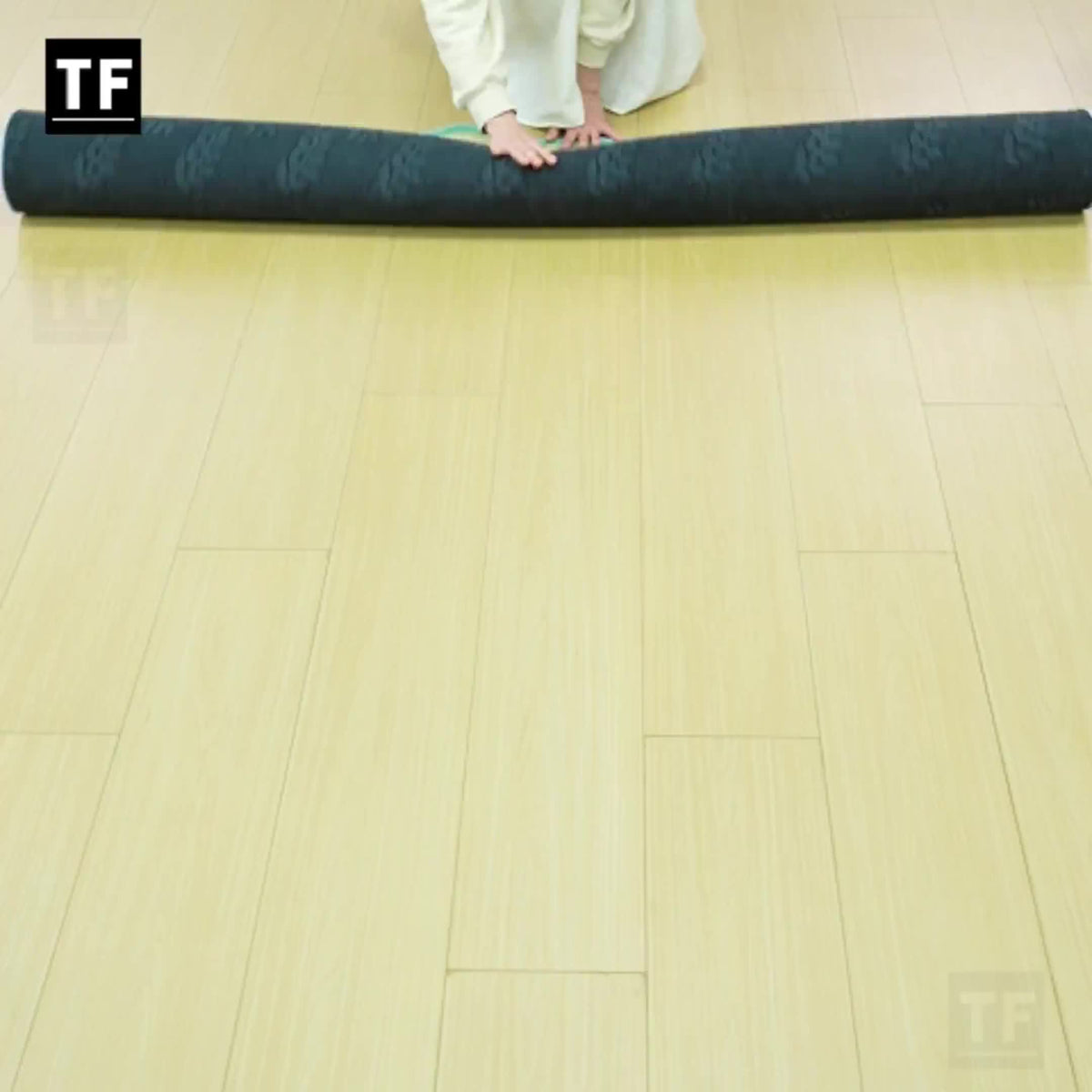 Tapis de salle de bain motif croissant
