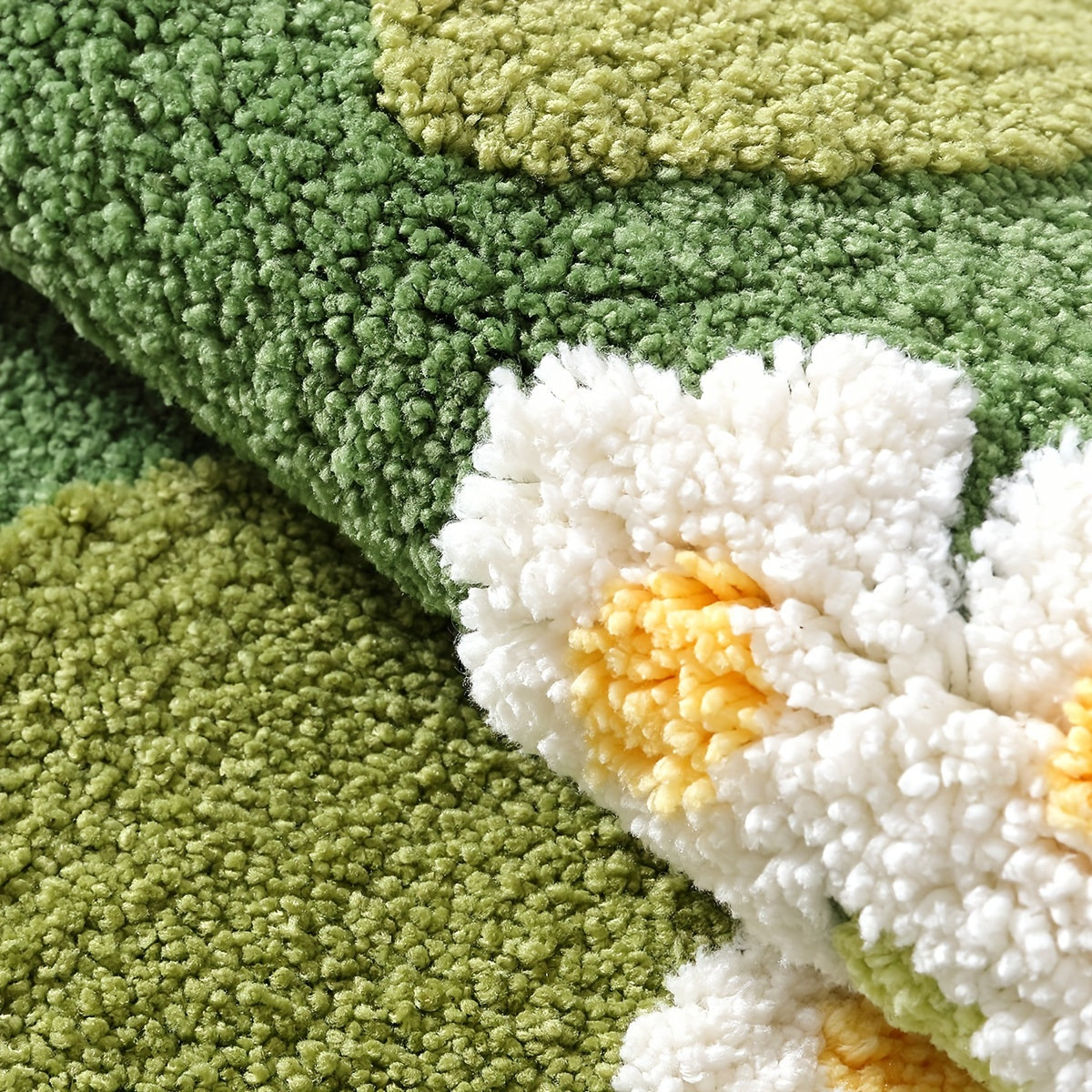 Tapis de salle de bain mousse fleuri, forme nuage tuftée